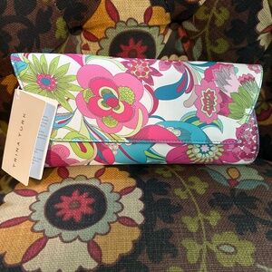 🚨🚨Trina Turk purse Summer Floral MSRP $98 🚨🚨